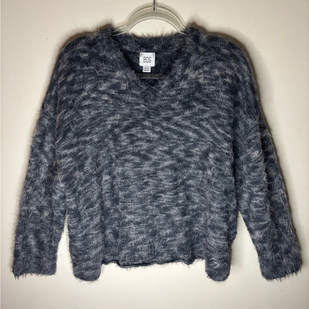 BDG Gray Fuzzy Women’s Fluffy Knit Pullover Sweater Size M